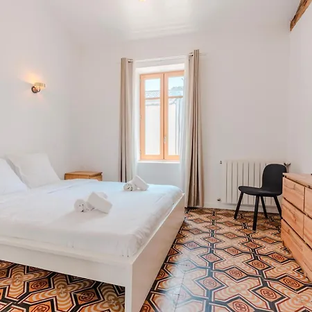 Peaceful Air-conditioned Haven With An Inner Courtyard * Carcassonne
