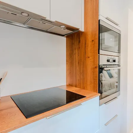 Apartment Peaceful Air-conditioned Haven With An Inner Courtyard